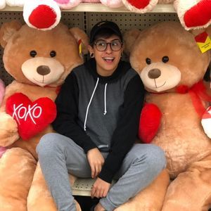 Meet your Posher, Ana